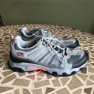 Fila Women's Size 9 Peach/Grey Hiking Tennis Athletic Shoes RN 91175.